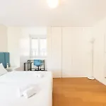 Baixa Chiado 2 Bedroom Duplex With Ac Elevator *