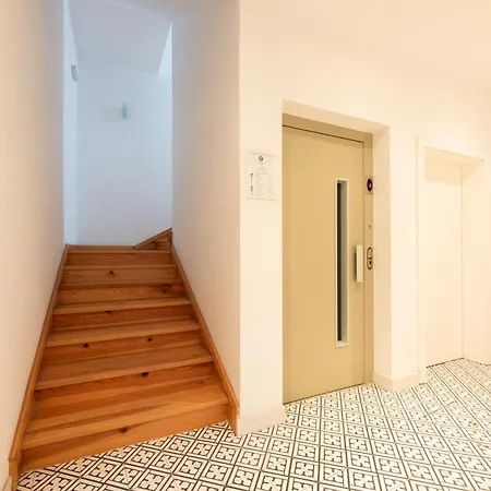 Baixa Chiado 2 Bedroom Duplex With Ac Elevator Διαμέρισμα *