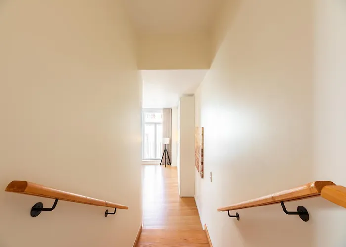 Baixa Chiado 2 Bedroom Duplex With Ac Elevator *