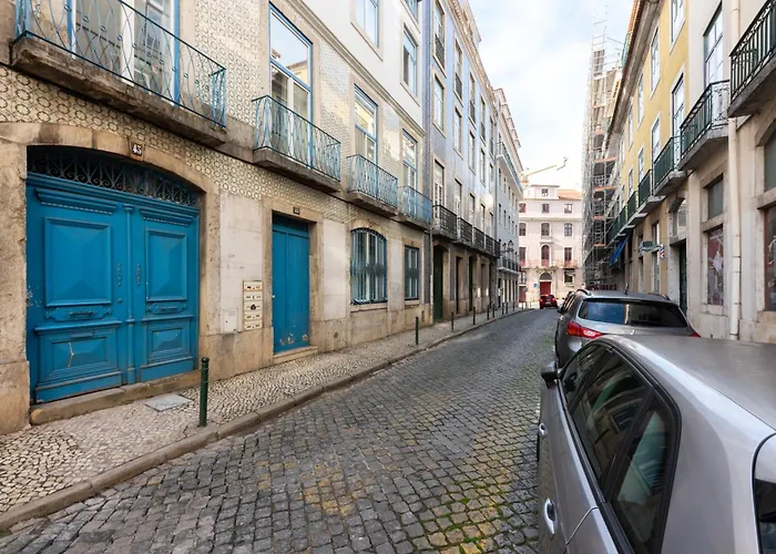 Baixa Chiado 2 Bedroom Duplex With Ac Elevator Διαμέρισμα *