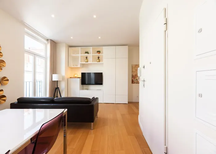 Baixa Chiado 2 Bedroom Duplex With Ac Elevator * Lisboa