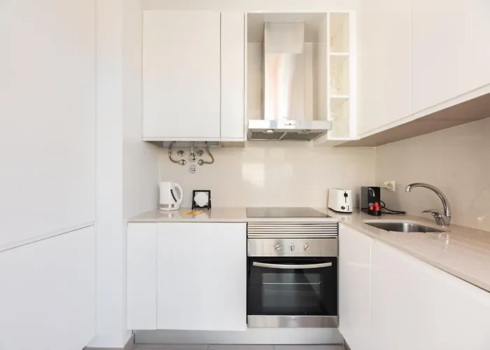 Baixa Chiado 2 Bedroom Duplex With Ac Elevator