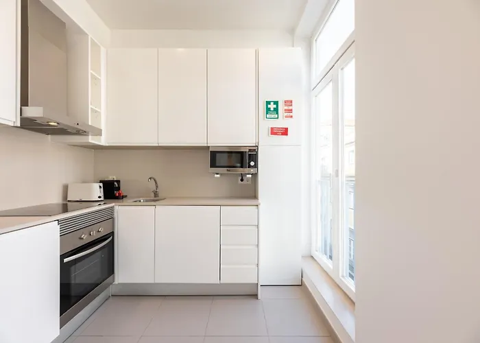 Baixa Chiado 2 Bedroom Duplex With Ac Elevator Διαμέρισμα Lisboa
