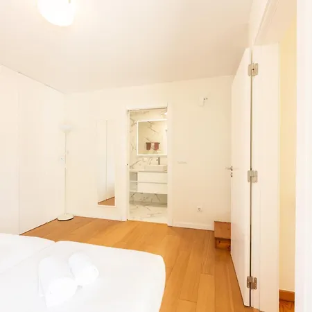 Apartamento Baixa Chiado 2 Bedroom Duplex With Ac Elevator *