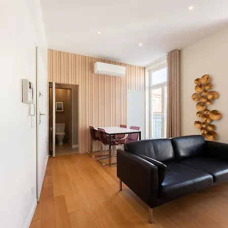 Baixa Chiado 2 Bedroom Duplex With Ac Elevator Apartman Lisboa