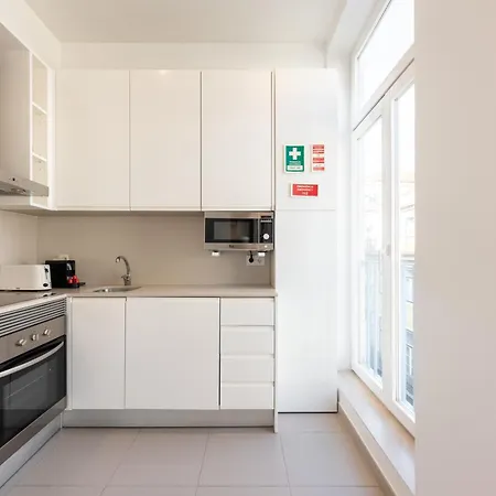 Baixa Chiado 2 Bedroom Duplex With Ac Elevator Apartman Lisboa