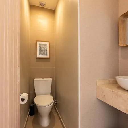 Apartman Baixa Chiado 2 Bedroom Duplex With Ac Elevator